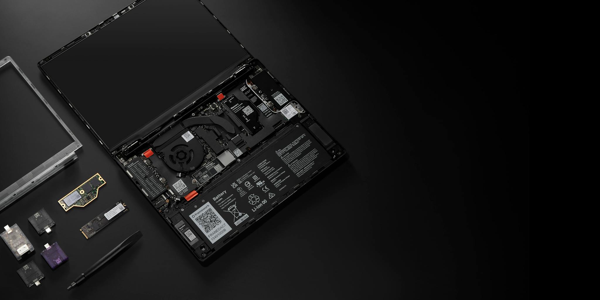 Framework Laptop 13 Pro in graphite CNC aluminium